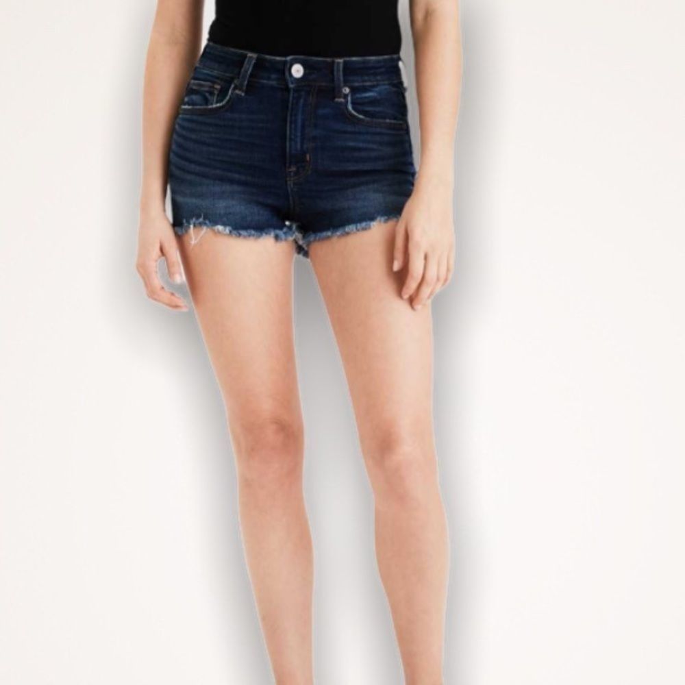 🦅AEO Super Stretch Frayed Mid Rise Denim Shorts
